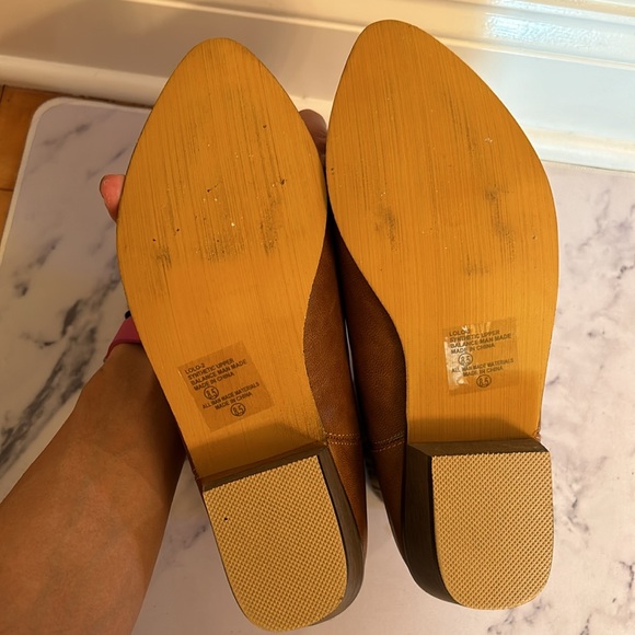 Chase + Chloe Brown Leather Western Pointed Toe Ankle Short Boot. Size: 8.5 - Picture 8 of 8